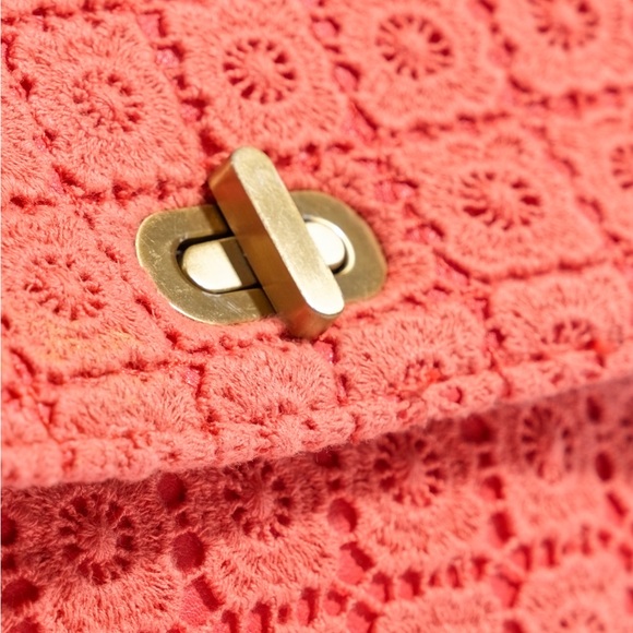 Darling Coral Lace Women’s crossbody Bag - Picture 7 of 9